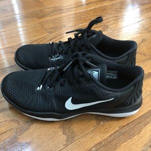 Nike Flywire Training Flex Supreme TR5